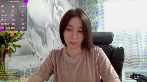 Snapshot of wow_porno_ chatting on February 16, 2025, 10:54 am Anna  online show from February 16, 2025, 10:54 am