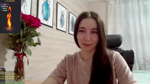 Snapshot of wow_porno_ chatting on March 10, 2025, 4:03 pm Anna  online show from March 10, 2025, 4:03 pm