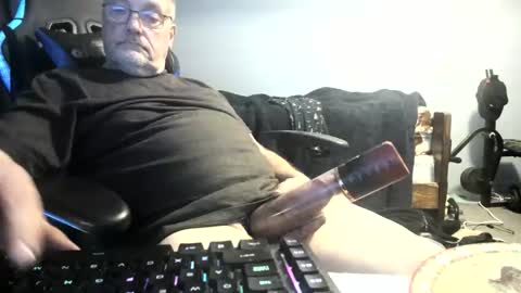 wowsers2022 online show from November 27, 2025, 6:48 am