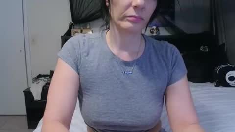 Snapshot of wrenleigh chatting on April 29, 2026, 5:11 am Crystal Lake online show from April 29, 2026, 5:11 am