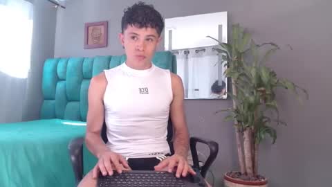 Snapshot of wyatt_444 chatting on January 23, 2025, 7:51 pm wyatt online show from January 23, 2025, 7:51 pm