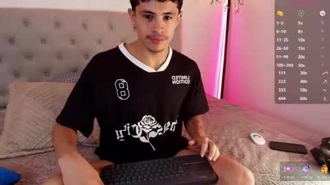 Snapshot of wyatt_444 chatting on November 11, 2025, 7:14 pm wyatt online show from November 11, 2025, 7:14 pm