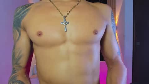 Snapshot of wyatt_rose chatting on November 5, 2025, 4:01 am wyatt online show from November 5, 2025, 4:01 am