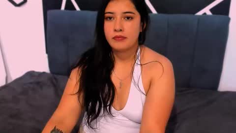 Adeline online show from November 10, 2025, 11:04 pm