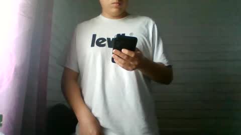Snapshot of x_andrescam chatting on July 8, 2026, 8:35 pm x_andrescam online show from July 8, 2026, 8:35 pm