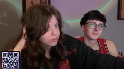 Philipp and Este online show from September 23, 2025, 10:13 pm