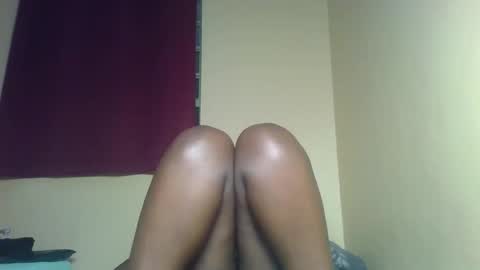 X melanine online show from November 19, 2025, 1:00 pm