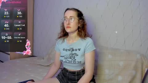 Agatha online show from September 22, 2025, 3:47 pm