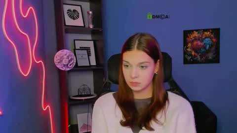 Snapshot of x_yasmin_x chatting on February 19, 2026, 2:35 pm Yasmin online show from February 19, 2026, 2:35 pm