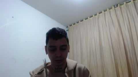 xalejo_max online show from November 27, 2025, 11:34 am