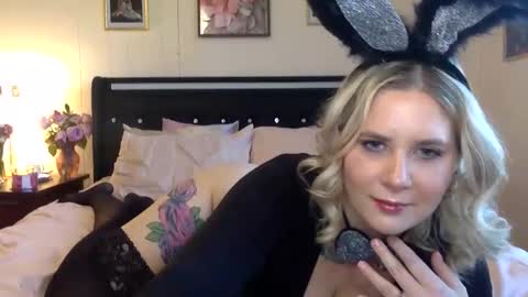 Snapshot of xallycat chatting on October 30, 2025, 8:20 pm Ally online show from October 30, 2025, 8:20 pm