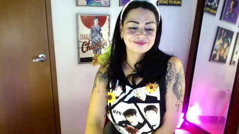 Snapshot of xamara1124 chatting on January 11, 2025, 12:55 am XAMARA1124 online show from January 11, 2025, 12:55 am