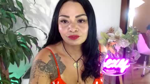 Snapshot of xamara1124 chatting on February 5, 2025, 11:06 pm XAMARA1124 online show from February 5, 2025, 11:06 pm
