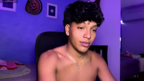 Snapshot of xander_bonnet1 chatting on December 17, 2025, 2:34 pm Xander bonnet online show from December 17, 2025, 2:34 pm