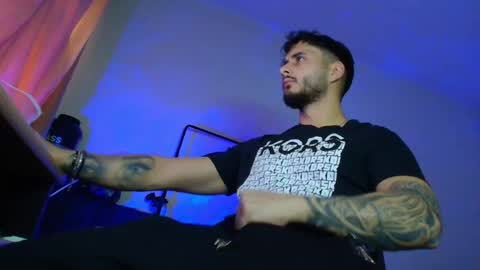 XanderCageX online show from November 12, 2025, 9:32 am