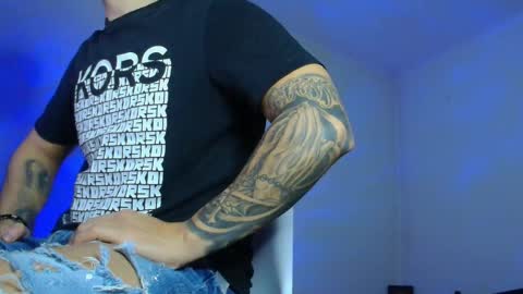 XanderCageX online show from November 17, 2025, 6:08 am