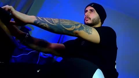 Snapshot of xandercagex chatting on February 5, 2026, 4:55 pm XanderCageX online show from February 5, 2026, 4:55 pm