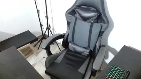 Xanderstone online show from February 6, 2026, 6:22 pm