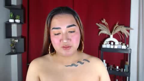 Snapshot of xasianempressx chatting on September 25, 2025, 2:21 pm Nira NOT INTO CHEAP GUYS online show from September 25, 2025, 2:21 pm