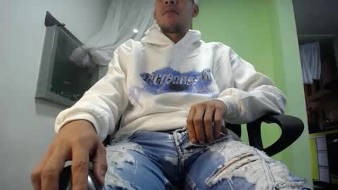 Snapshot of xavicock24 chatting on January 27, 2025, 12:58 pm xavicock24 online show from January 27, 2025, 12:58 pm