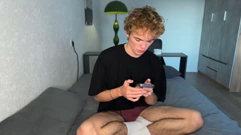 Snapshot of xavier_200 chatting on May 2, 2026, 3:28 pm Xavier PVT open online show from May 2, 2026, 3:28 pm