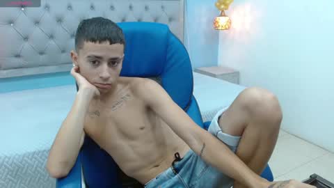 xavii_18_ online show from February 9, 2025, 3:23 pm