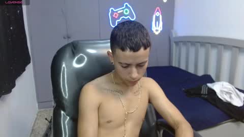 xavii_18_ online show from March 5, 2025, 9:26 pm