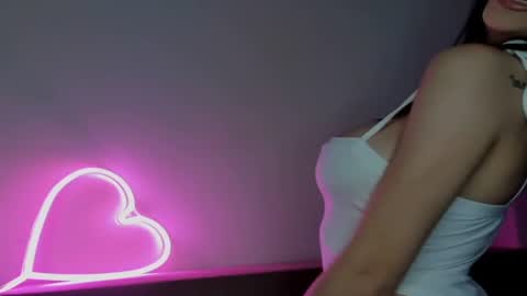 Snapshot of xazaleea chatting on October 15, 2025, 8:42 pm Jessyca online show from October 15, 2025, 8:42 pm