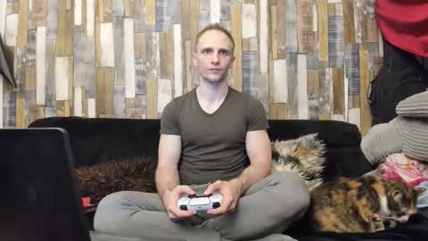 Chris Wild online show from November 23, 2025, 9:03 pm