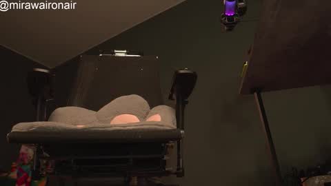 Snapshot of xcummingxsoonx chatting on February 18, 2026, 3:08 pm MIRA online show from February 18, 2026, 3:08 pm