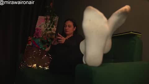 Snapshot of xcummingxsoonx chatting on February 27, 2026, 3:01 pm MIRA online show from February 27, 2026, 3:01 pm