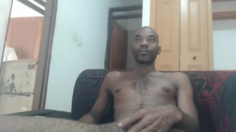Snapshot of xdonvictor chatting on January 25, 2025, 12:37 pm Victor online show from January 25, 2025, 12:37 pm