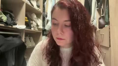 xeniaglad online show from October 24, 2025, 7:54 pm