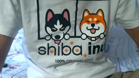 xiaoye_x online show from August 4, 2026, 9:34 am