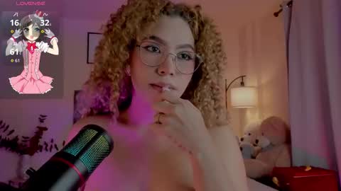 camila online show from November 25, 2025, 8:31 pm