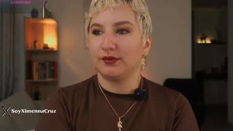 Snapshot of ximenna_cruz_ chatting on January 9, 2026, 12:30 pm Xime Independent Artist online show from January 9, 2026, 12:30 pm