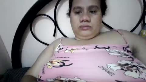Snapshot of xjuicytits chatting on June 2, 2026, 12:34 am xjuicytits online show from June 2, 2026, 12:34 am