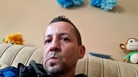 xleonardox88 online show from April 3, 2026, 1:31 pm