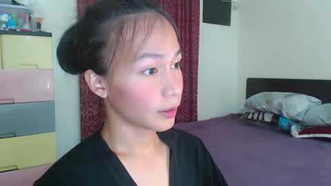 Snapshot of xlovely_destinyx chatting on December 8, 2024, 2:30 pm Alice online show from December 8, 2024, 2:30 pm