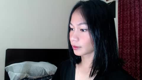 Snapshot of xlovely_destinyx chatting on November 27, 2025, 11:12 am Alice online show from November 27, 2025, 11:12 am