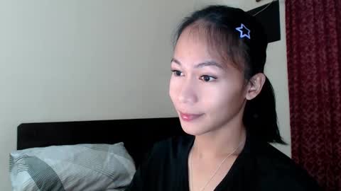 Snapshot of xlovely_destinyx chatting on December 1, 2025, 1:27 pm Alice online show from December 1, 2025, 1:27 pm