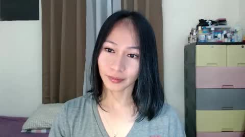 Snapshot of xlovely_destinyx chatting on December 18, 2025, 3:51 pm Alice online show from December 18, 2025, 3:51 pm