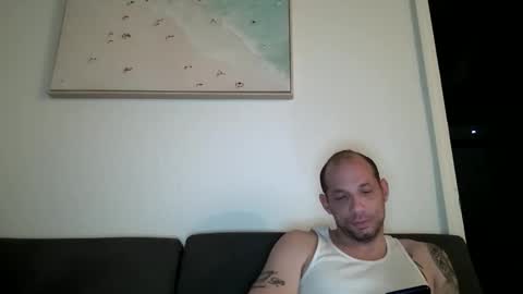 Snapshot of xlpack69 chatting on January 21, 2025, 5:27 am John online show from January 21, 2025, 5:27 am