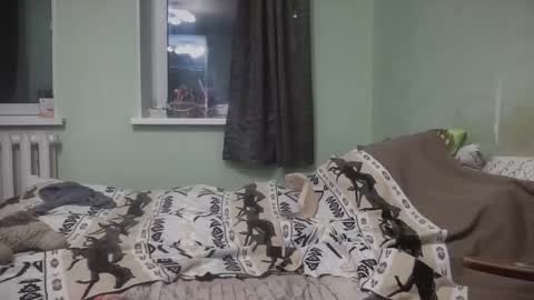 Snapshot of xlunasexyx chatting on December 4, 2025, 3:10 pm Luna online show from December 4, 2025, 3:10 pm