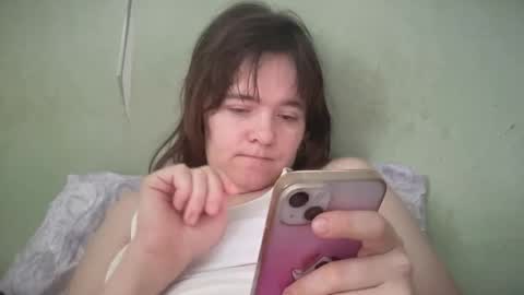 Luna online show from March 9, 2026, 5:22 am