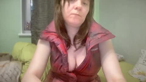 Luna online show from March 18, 2026, 4:43 pm