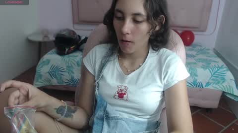 lunna online show from February 14, 2025, 8:37 pm