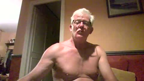 Snapshot of xmaeg3 chatting on September 9, 2025, 7:57 pm xmaeg3 online show from September 9, 2025, 7:57 pm