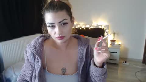 Snapshot of xmagic_pantherx chatting on December 19, 2024, 9:49 pm Magic Panther online show from December 19, 2024, 9:49 pm