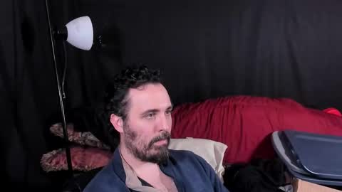 Snapshot of xmetalstudx chatting on January 9, 2026, 11:17 pm MetalstudMaster online show from January 9, 2026, 11:17 pm